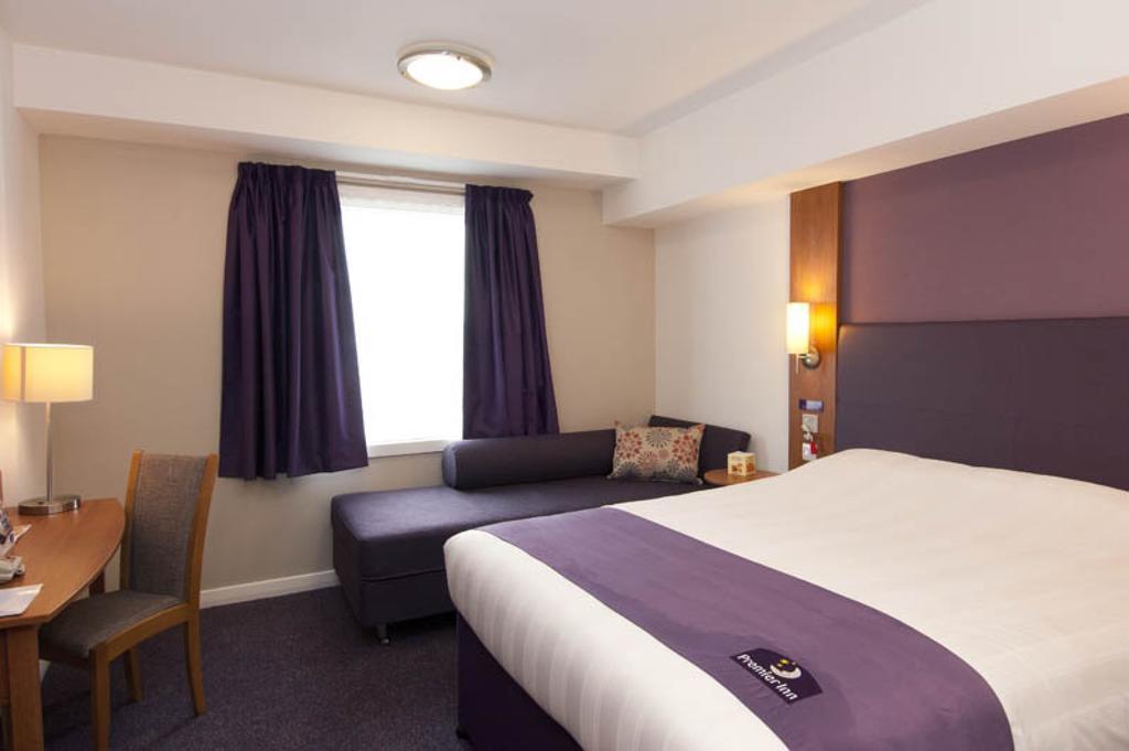 Premier Inn Sittingbourne Kent Dış mekan fotoğraf